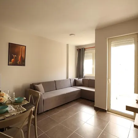 Dyrrah Seaside Apartments Durres Exterior photo