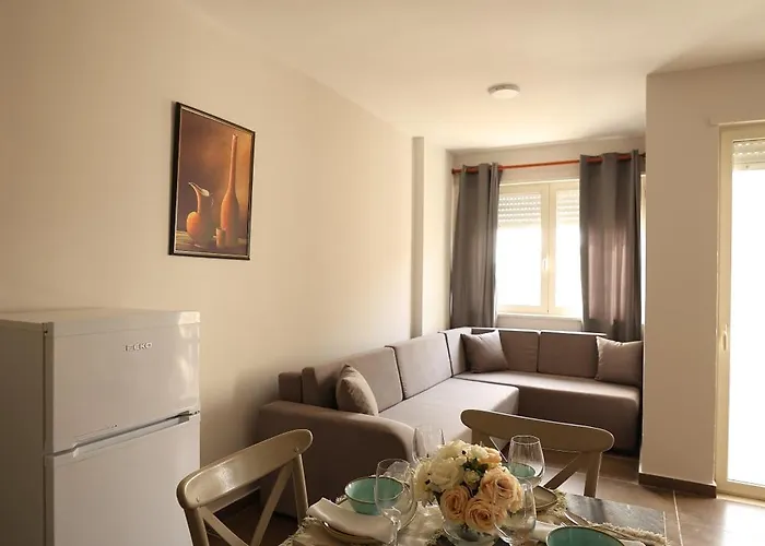 Dyrrah Seaside Apartments